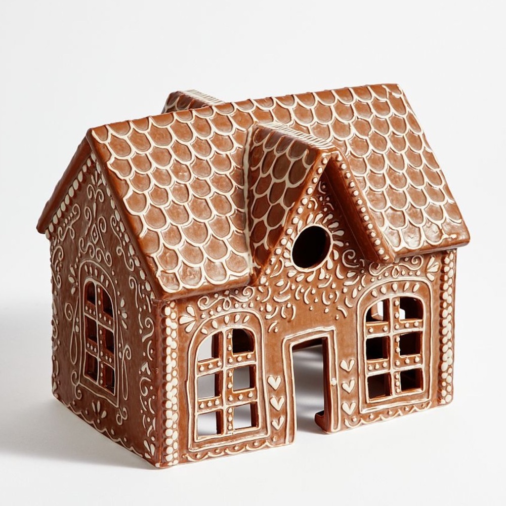 Pottery Barn Gingerbread House Stoneware New With Tag